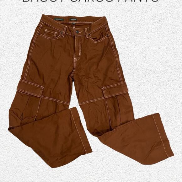 wild fable Pants - Wild Fable Brown Mid Rise Baggy Cargo Pants Size 6 Cotton Blend